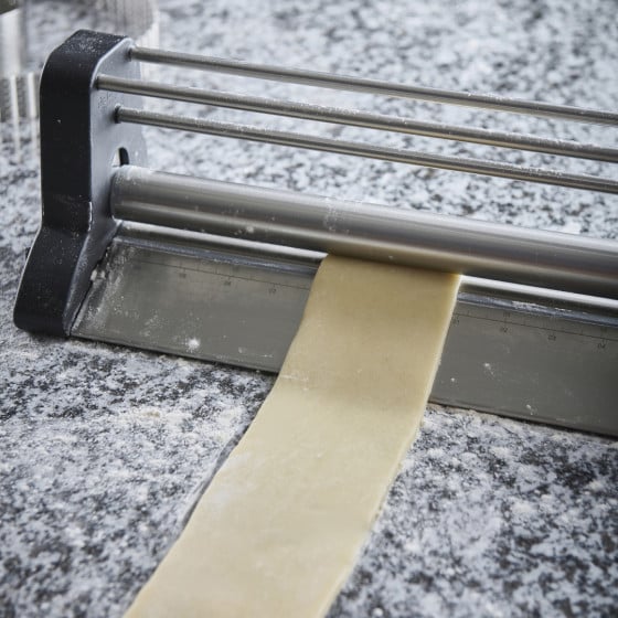 Laminage de pâte avec le laminoir de Buyer