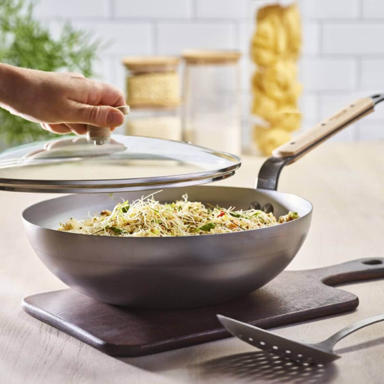 Gewölbter Wok mit Griff aus Eisen MINERAL B BOIS Ø32cm