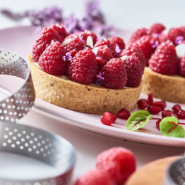 Set of 4 Perforated stainless steel tart ring VALRHONA Ø8,5cm H.2cm