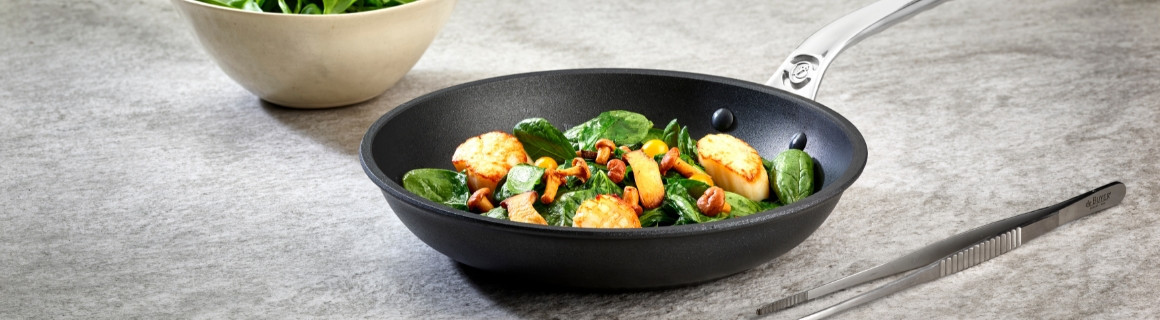 Non-stick frying pans